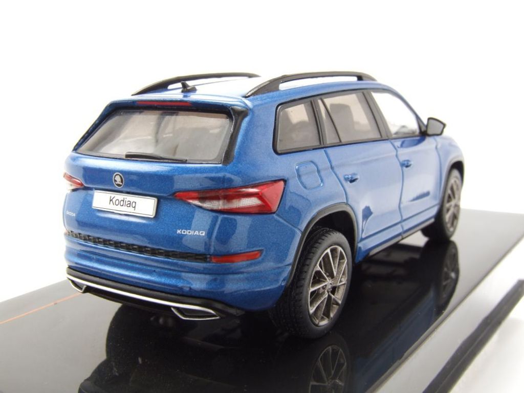 Ixo Models CLC559 Skoda Kodiaq Sportline 2018 blau metallic Produktbild 3