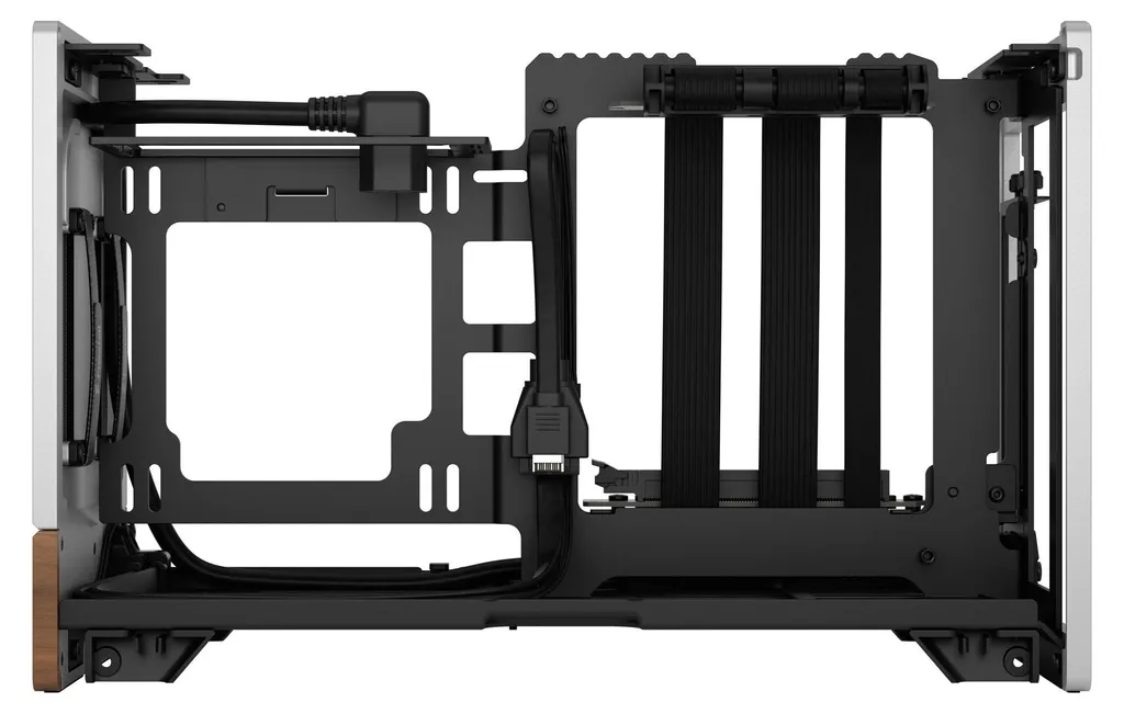 Boîtier PC portable Fractal Design Terra Silver pour créateur exigeant - 13