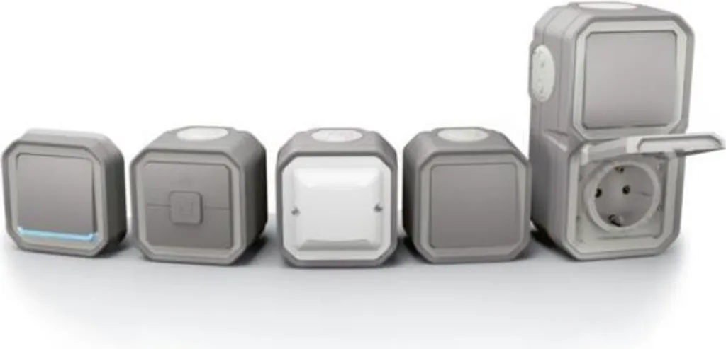 Détecteur de passage Legrand Plexo New Gris IP55 pour Garage et Jardin