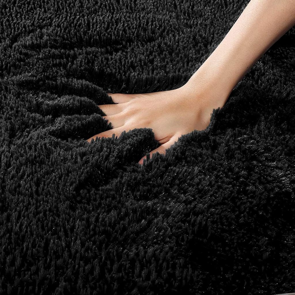 Hochflor superweicher Teppich - langhaariger wolliger Teppich für Komfort im Wohn- und Schlafzimmer - schwarz - 80 x 150 cm