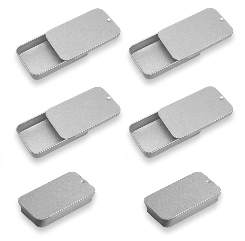 Einrichtung mit kleinen Metalldosen mit glatter Oberfläche, gerade Metalldosen für kleinere Bauteile.