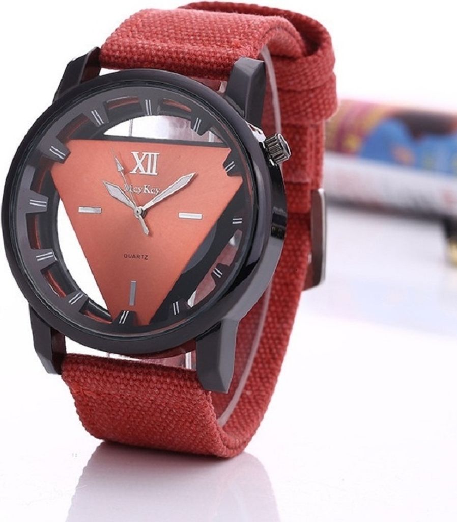 Sportliche Herrenuhr Triangle in Orange - Stil und Funktion vereint KP12965