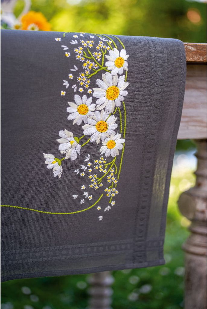 Vervaco Satin-Tischläufer, Set „Margherita“, vorgefertigt, Produktbild 