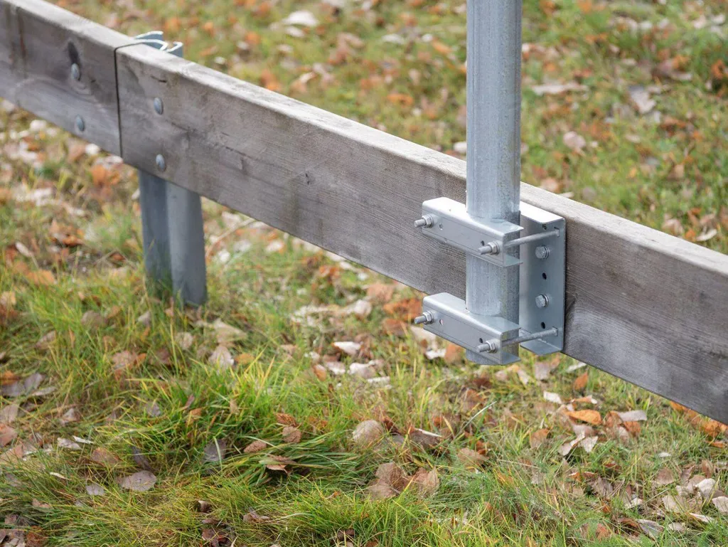 Fixer solidement une poutre sur tube acier avec Next Green Steel Pro