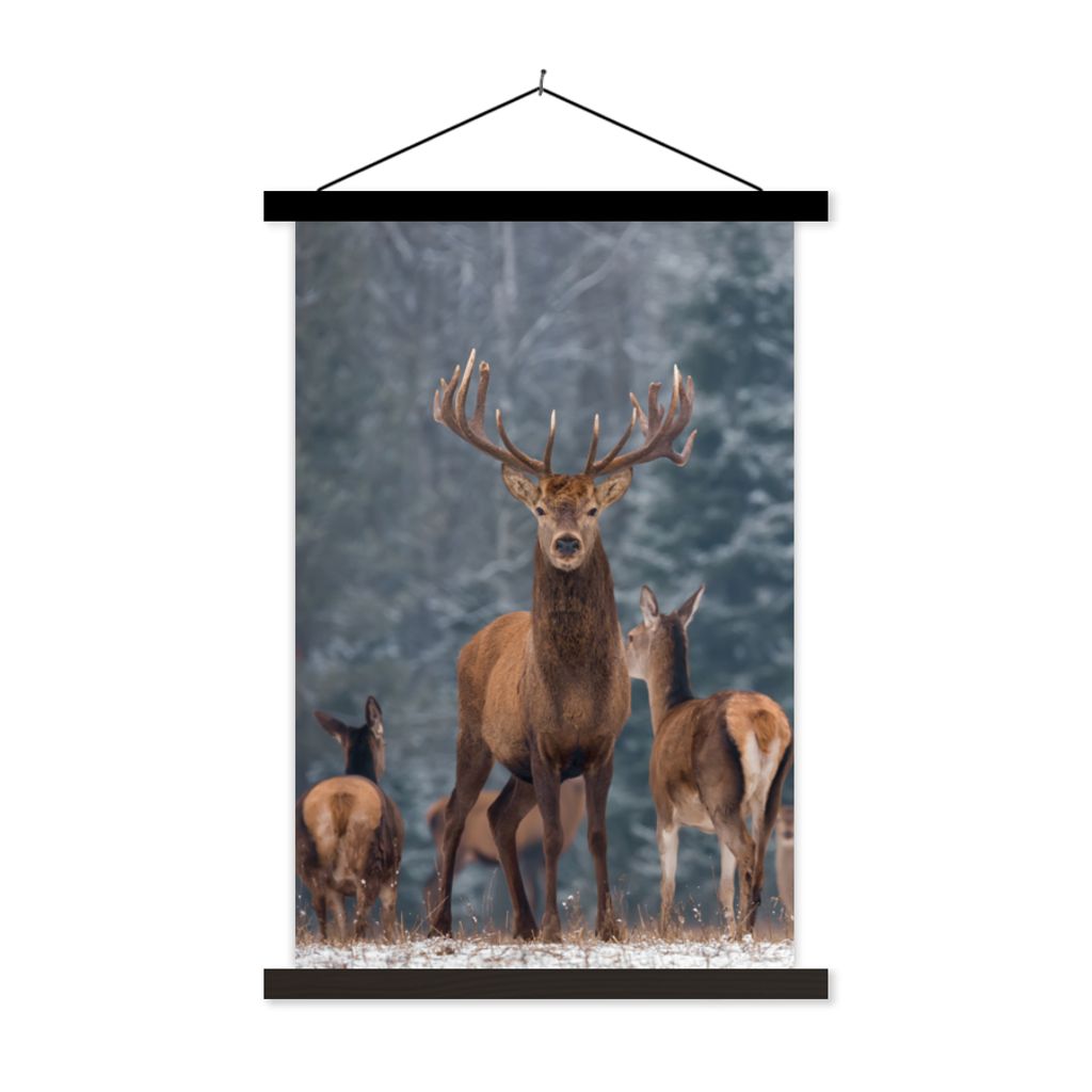 MuchoWow Textilposter Hirsche - Winter - Schnee - Waldtiere - Wald - Natur 40x60 cm mit schwarzem Rahmen - Wanddekorationen