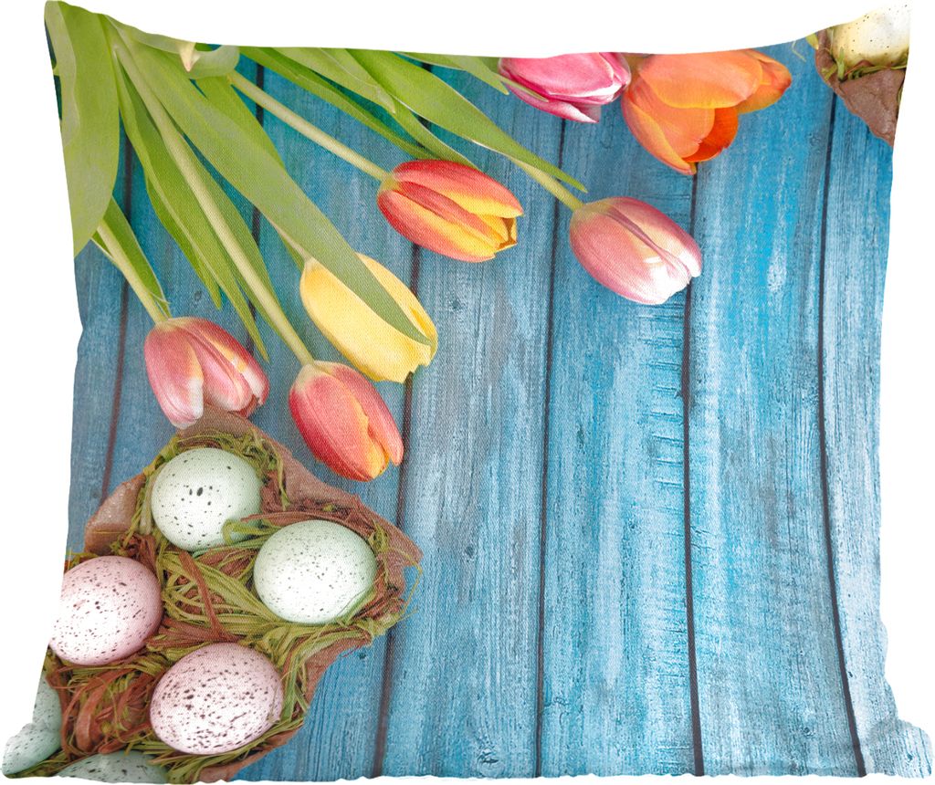 MuchoWow Zierkissen Sofakissen Wohnzimmer Dekokissen 40x40 cm Ostereier und bunte Tulpen zu Ostern auf einem hölzernen Hintergrund - Foto Kissen...