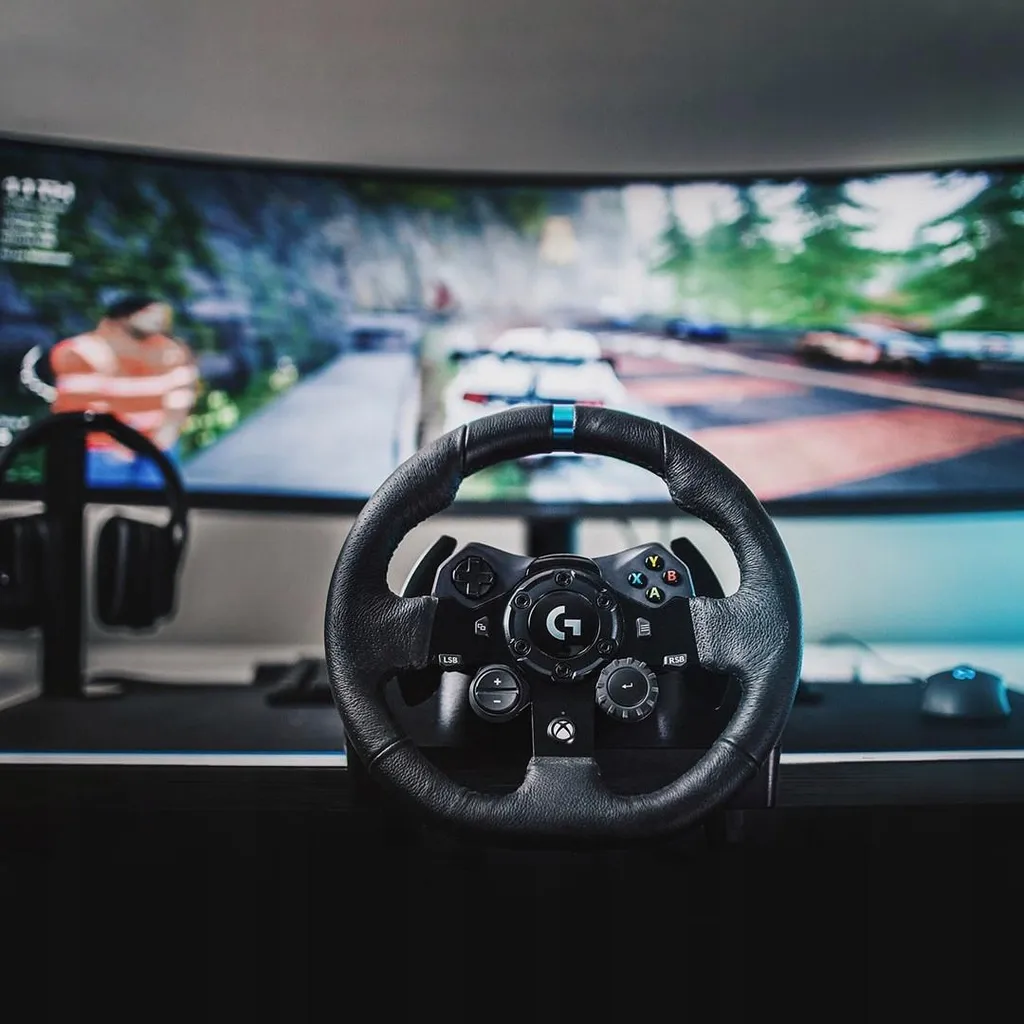 Volant de course Logitech G923 Trueforce de simracing pour Xbox et PC - 34