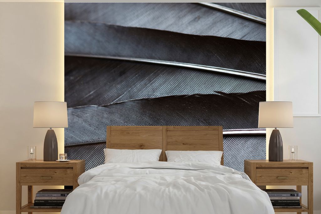 MuchoWow Fototapete für Wohnzimmer oder Schlafzimmer Wandtapete Vinyl Motivtapete Die Federn eines Raben aus der Natur - 240x240 cm - Schlafzimm...
