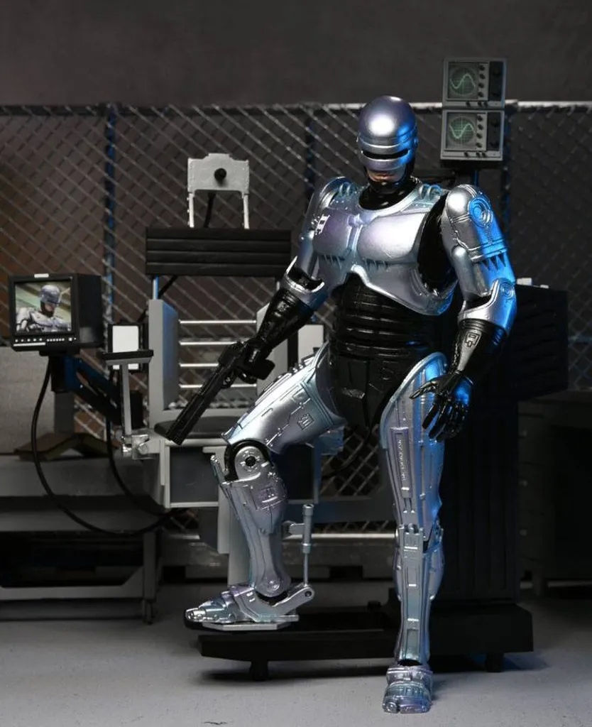 Figurine RoboCop 18 cm pour décoration de bureau et vitrine collector