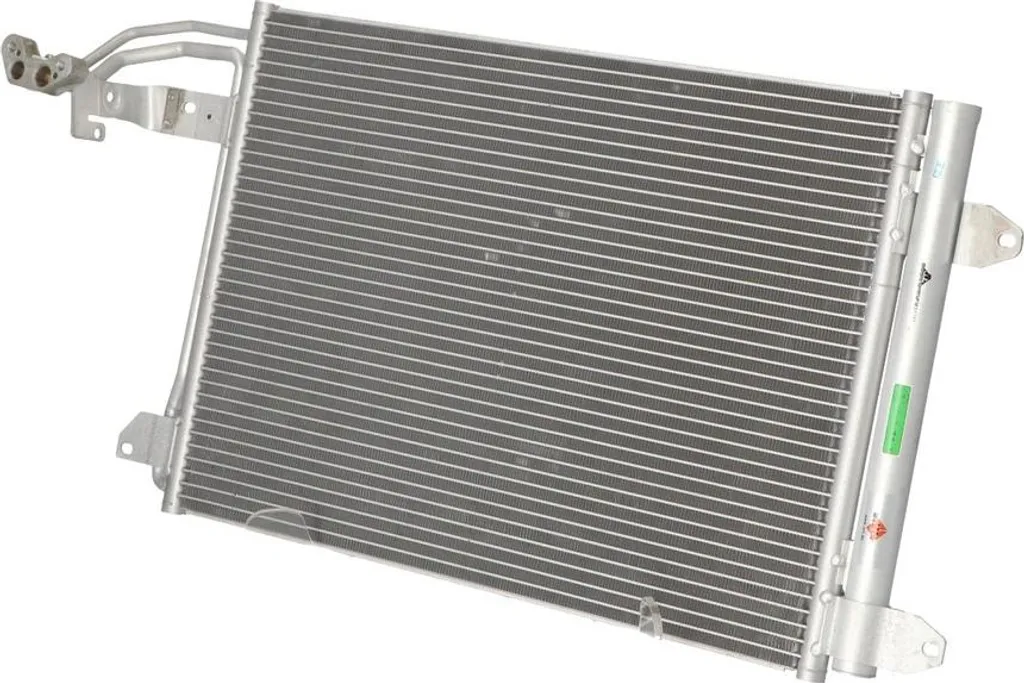 Condenseur climatisation NRF 35520 pour un air frais dans la voiture