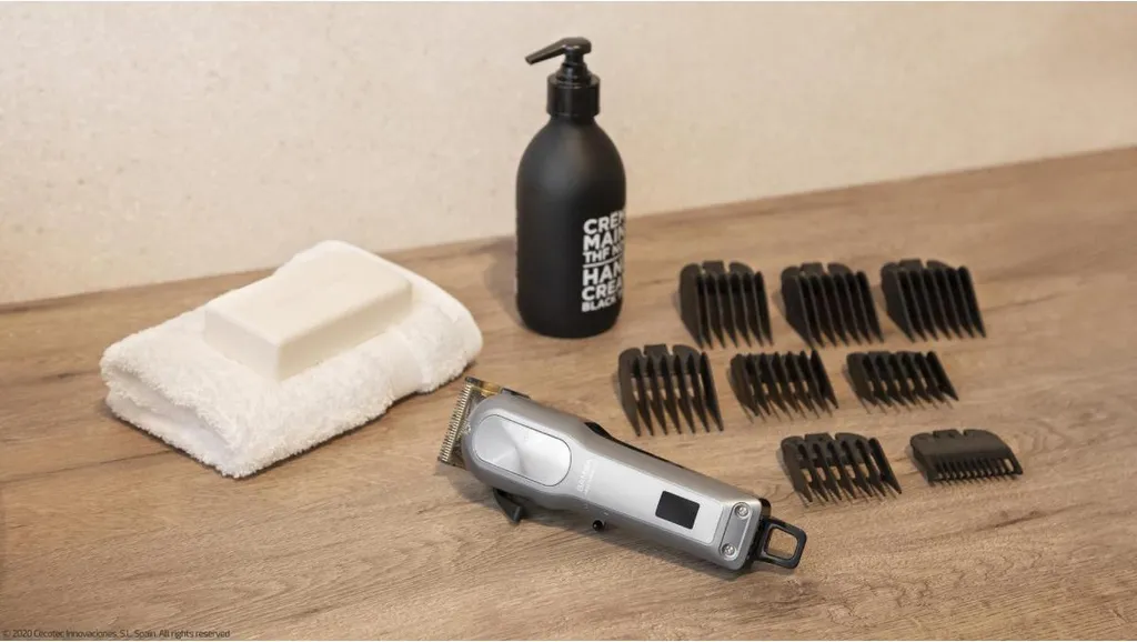 Tondeuse à Barbe Lames Titane Cecotec Bamba PrecisionCare Design Ergono