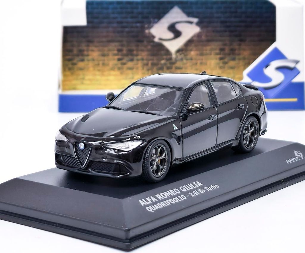 Alfa Romeo Giulia Quadrifoglio (2019) černá SOLIDO 1:43 Immagine del prodotto 