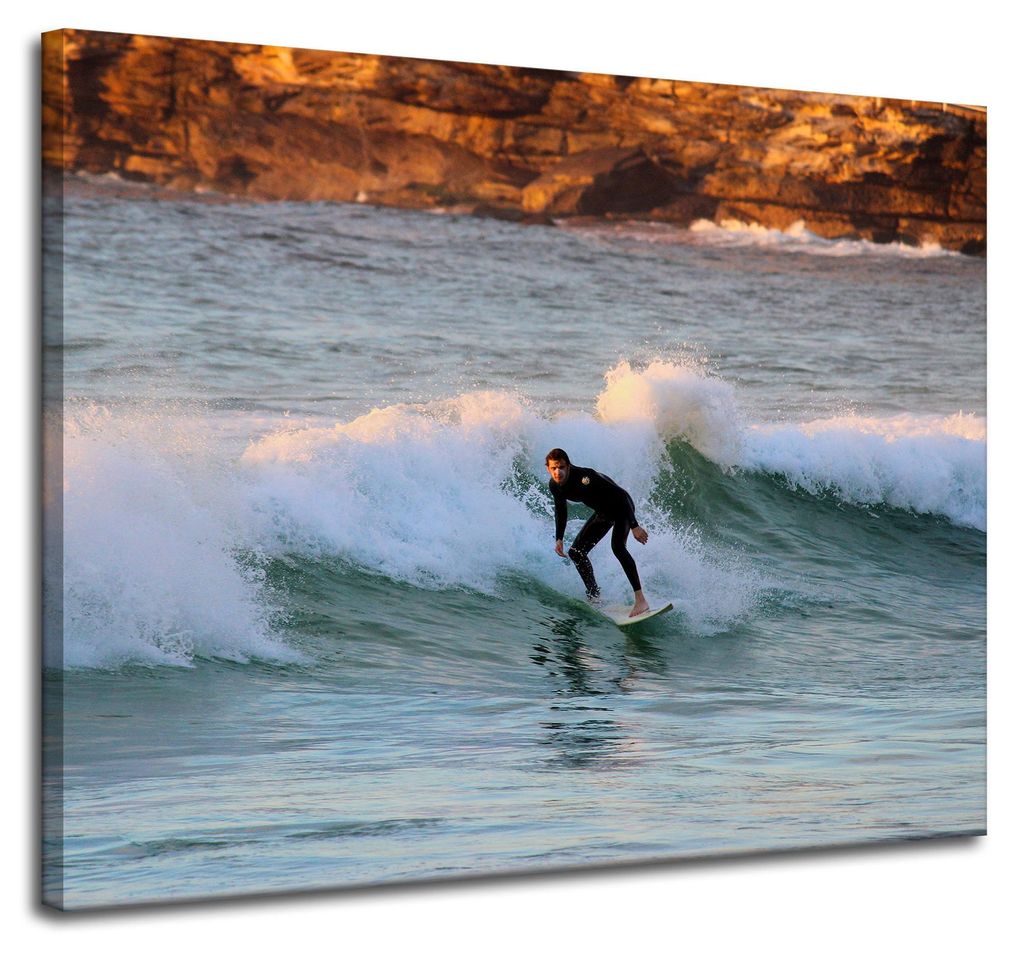 Leinwanddruck „Menschen, Surfer auf einer Welle“, 100 x 80 cm