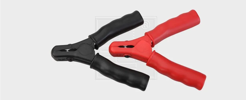 Pince de recharge pour batterie auto et utilitaire SWGAutomotive