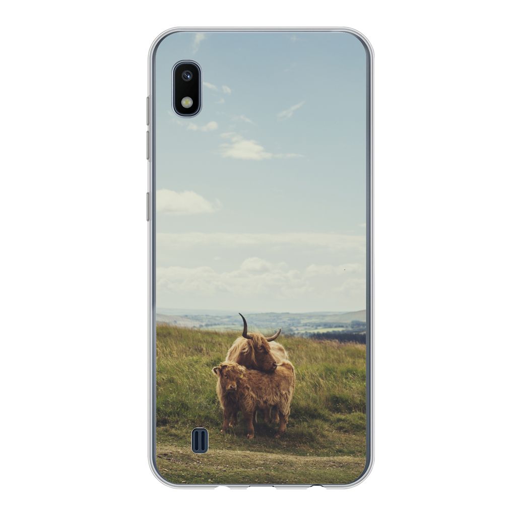 MuchoWow Handyhülle Schutzhülle Hülle für Samsung Galaxy A10 Schottische Highlander - Gras - Wolken - Tiere Silikon Softcase Handy Hülle - S...