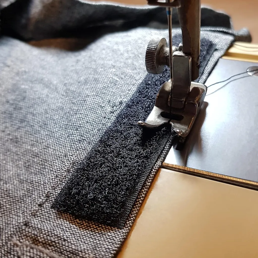Solution fermeture velcro bleue 20mm x 3m à coudre - Finition textile