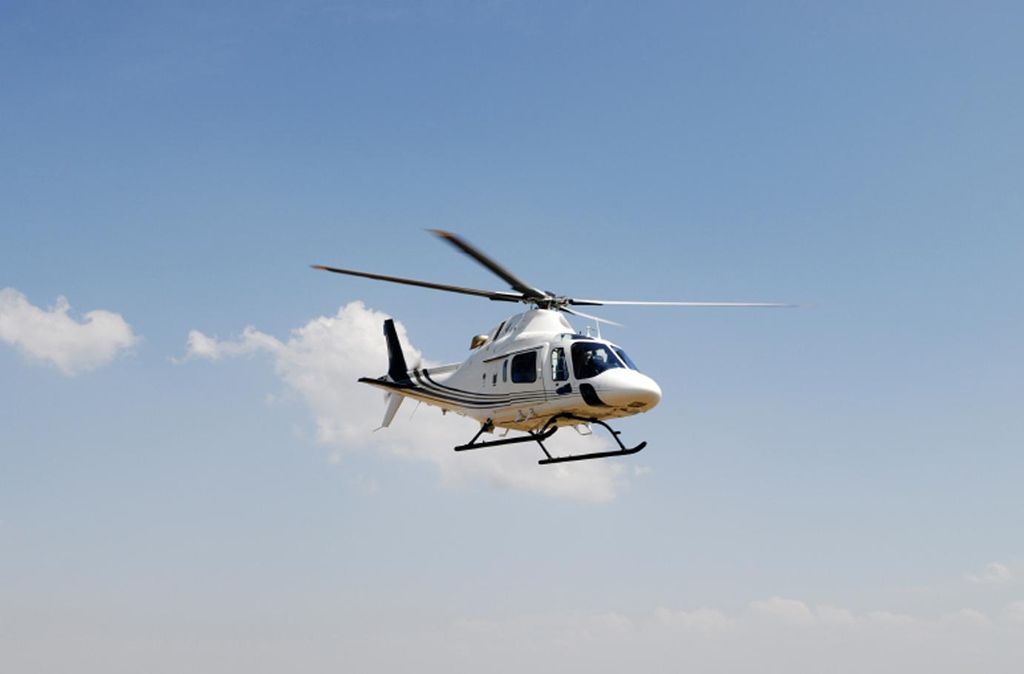 mydays Hubschrauber-Rundflug über die Sächsische Schweiz; Erlebnis verschenken oder selbst erleben; Gutschein für 1 Person(en)