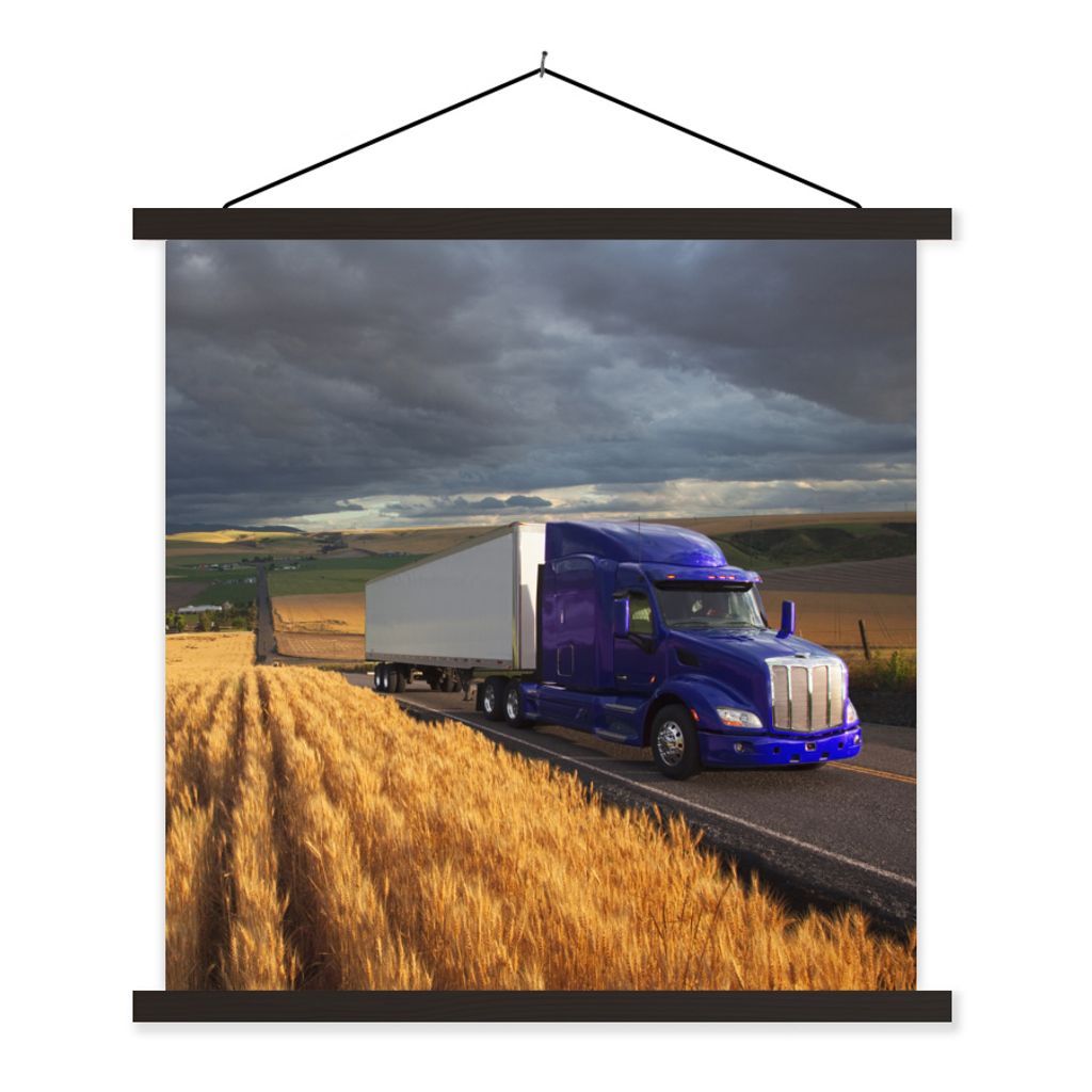 MuchoWow Textilposter Lila LKW zwischen den Feldern 120x120 cm mit schwarzem Rahmen - Aufhängungsset