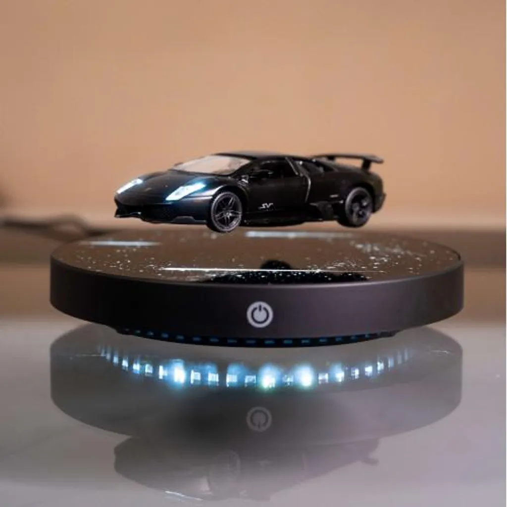 Voiture de sport miniature en lévitation pour décoration de bureau Geek