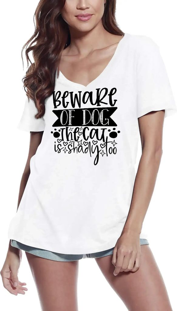 Damen Grafik T-Shirt V-Ausschnitt Hüte dich vor dem Hund die Katze ist auch dubios – Of Dog The Cat Is Shady Too – Öko-Verantwortlich Vintage