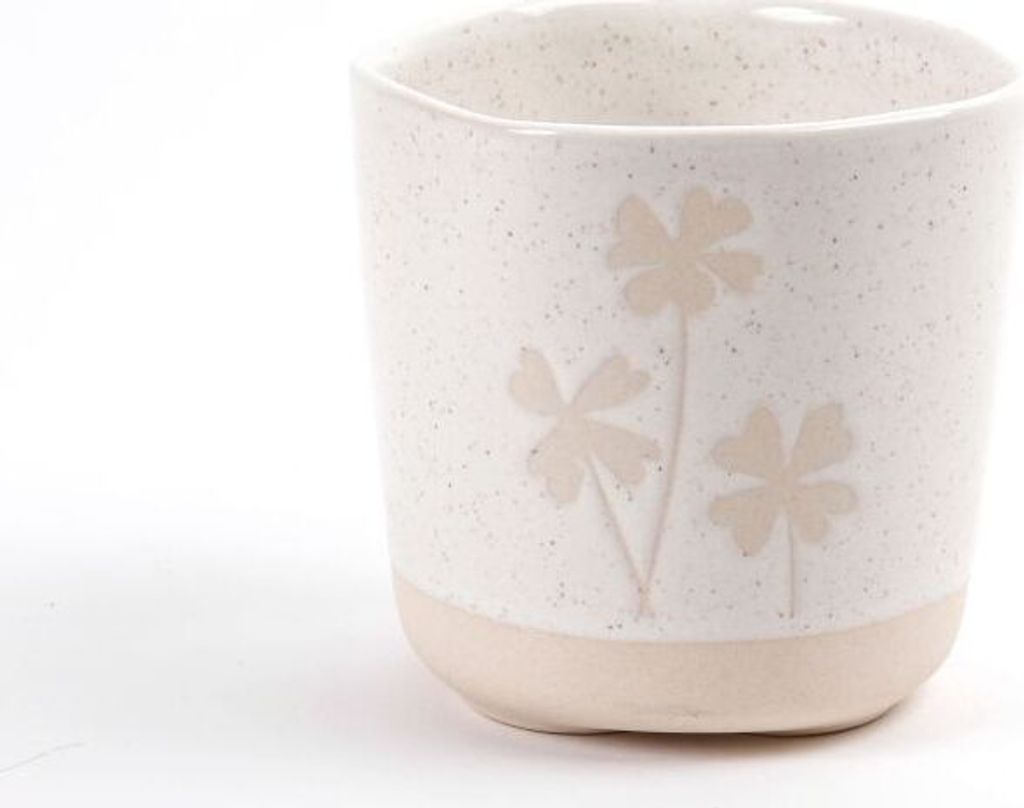 Becher aus der Serie Klee mit unregelmäßiger Form und Produktbild 