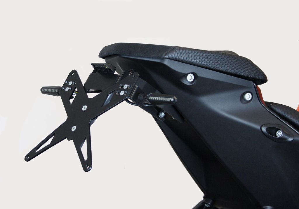 PROTECH Kennzeichenhalterset inkl. Reflektor und Kennzeichenbeleuchtung fÃ1/4r 1390 Super Duke R KTM 1