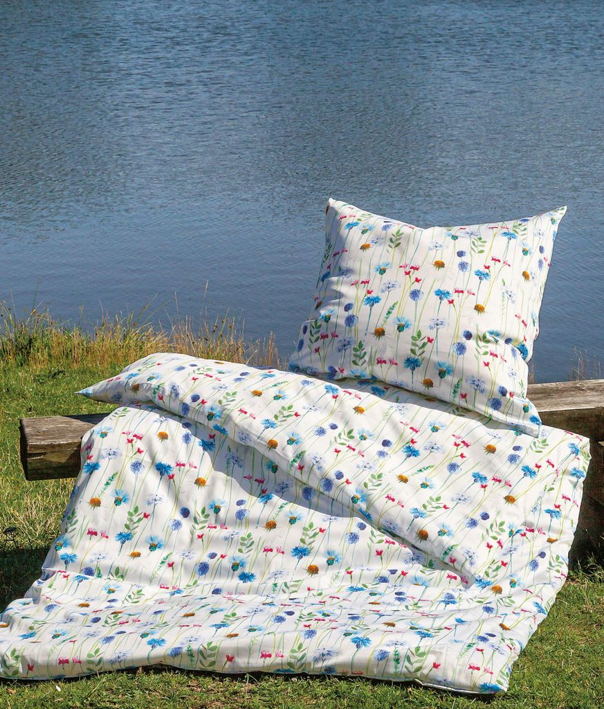 Janine Bettwäsche MOMENTS Mako-Satin 155x220 cm, mit 1 Kissen Bettbezug
