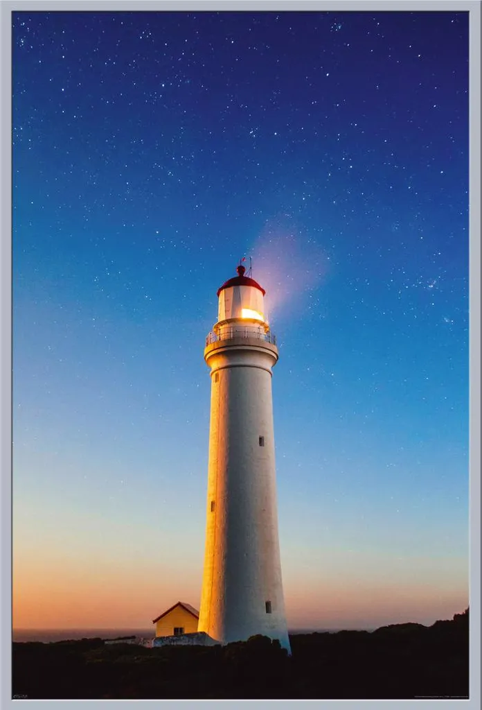 Affiche Phare et Ciel Étoilé avec Cadre Shinsuke Maxi Argenté 61x91 cm
