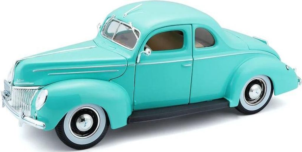 Maisto Ford Deluxe Coupé 1939 1:18 grün