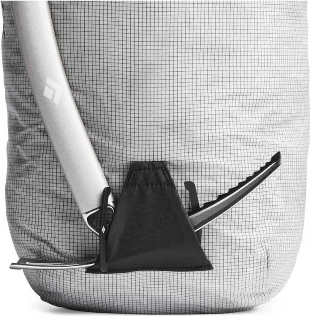 Blitz 28 Black Diamond Sac à dos Imperméable et Robuste en Ripstop Gris