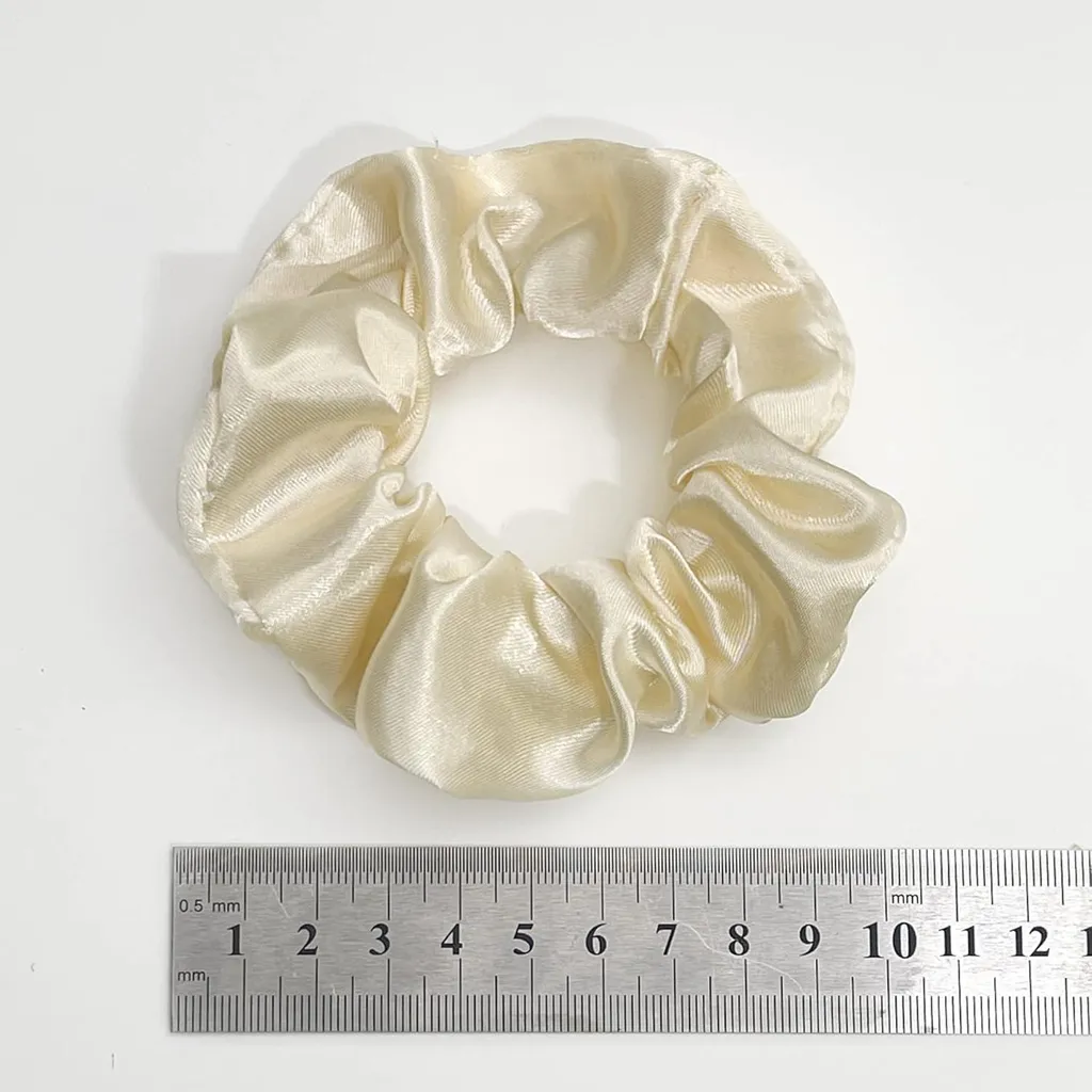 6 Scrunchies Seta Raso Donna: Accessori Capelli Must-Have 2026 - 5