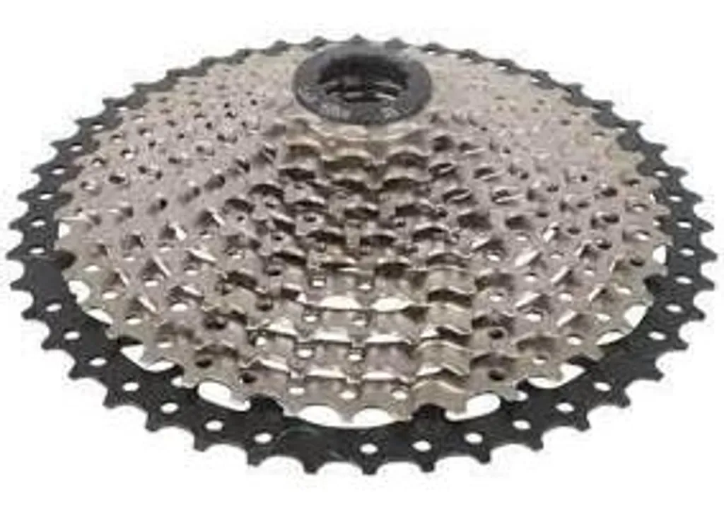 Cassette Ventura 11V Argent 11-46T avec Pignons en Acier Ultra Robuste
