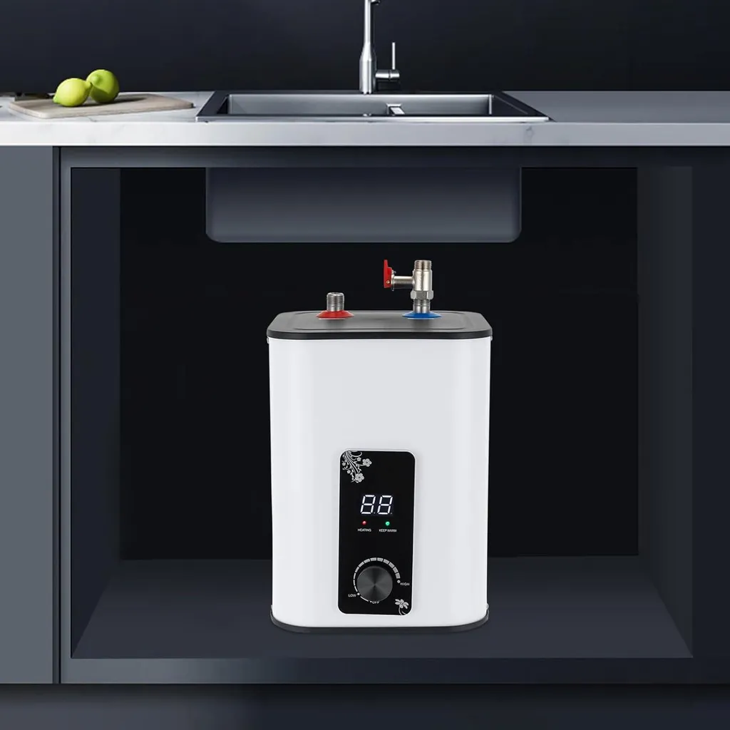Plus d'attente pour l'eau chaude avec ce mini-chauffe-eau 8L blanc