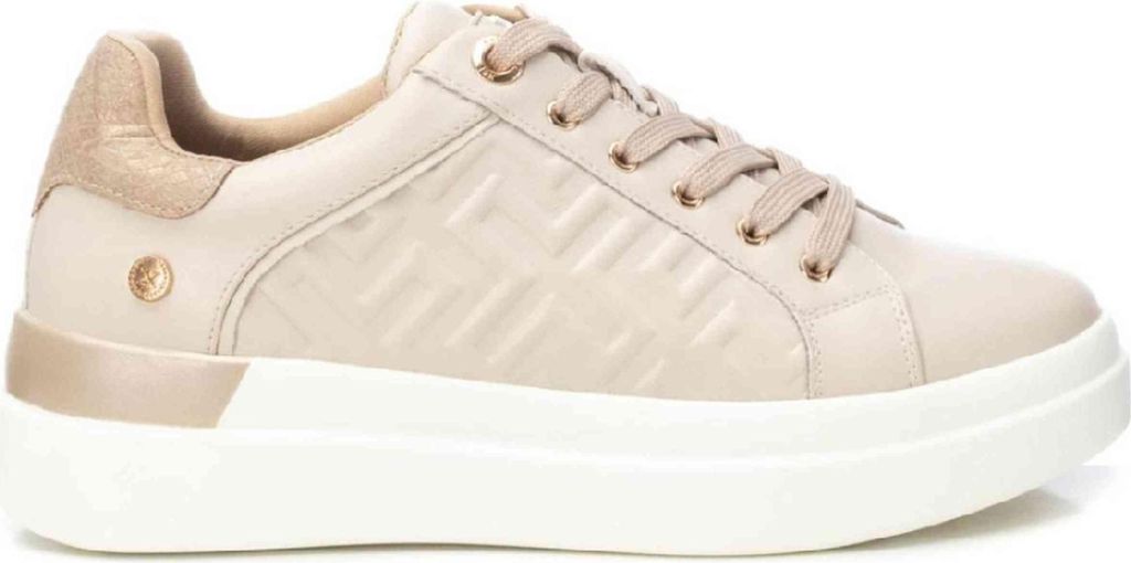 XTI Sneakers 142954 in Black color size 38