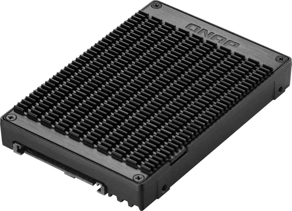 QNAP QDA-UMP4 Adaptateur U.2 NVMe vers M.2 NVMe SSD PCIe pour NAS ZUB