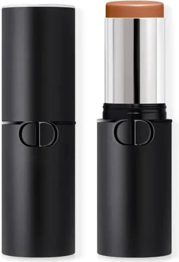 Dior Forever Glow Contour 002 pour un Maquillage de Soirée Lumineux