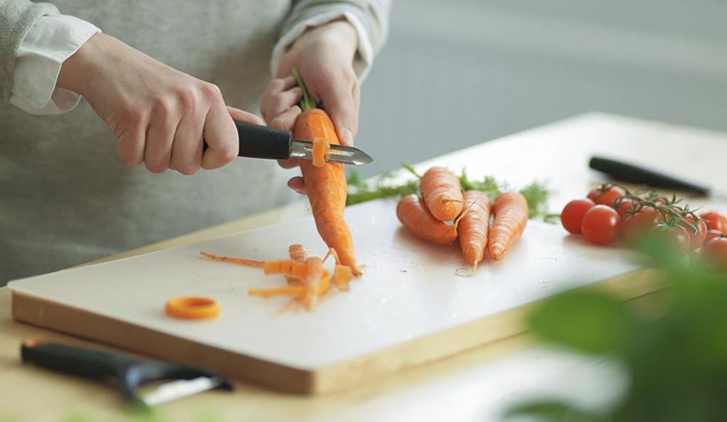 Fiskars FF schiller met vast mes, modelnummer 1014418 Productafbeelding 