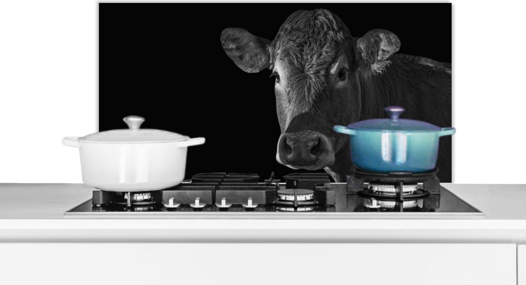 KitchenYeah Spritzschutz Küche - Küchenrückwand - Wandschutz für Herd und Spüle - Kuh - Tiere - Schwarz - Weiß - Porträt 80x40 - Alu-Dibo...