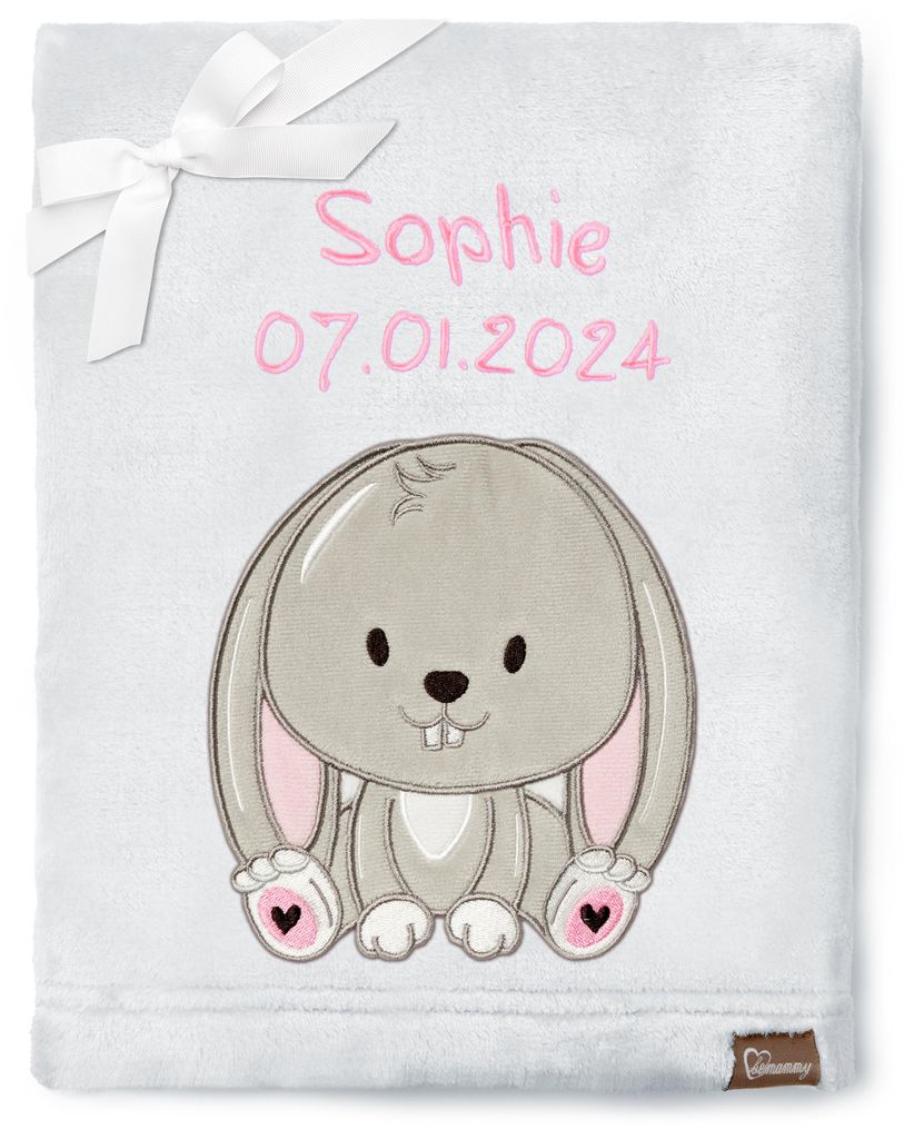 Be Mammy Babydecke mit 3D Applikation bestickt mit Name und Produktbild 