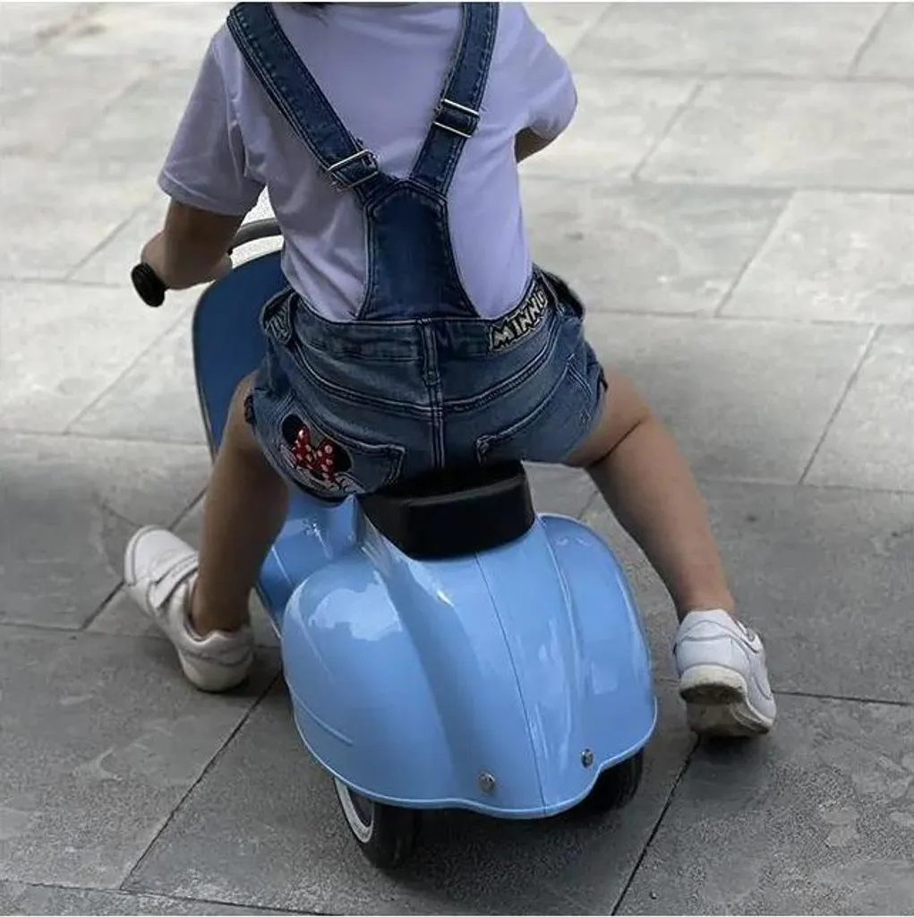 Jouet Porteur Bébé en Métal Bleu - Scooter Vintage Ambosstoys Design