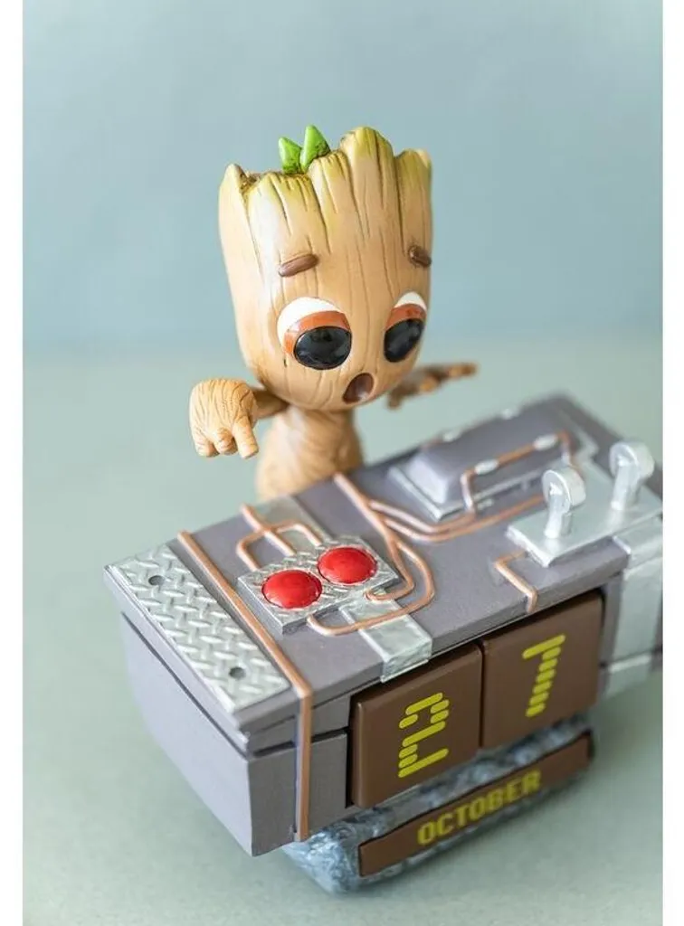 Calendrier Groot Marvel 3D décoration originale pour bureau et salon - 5