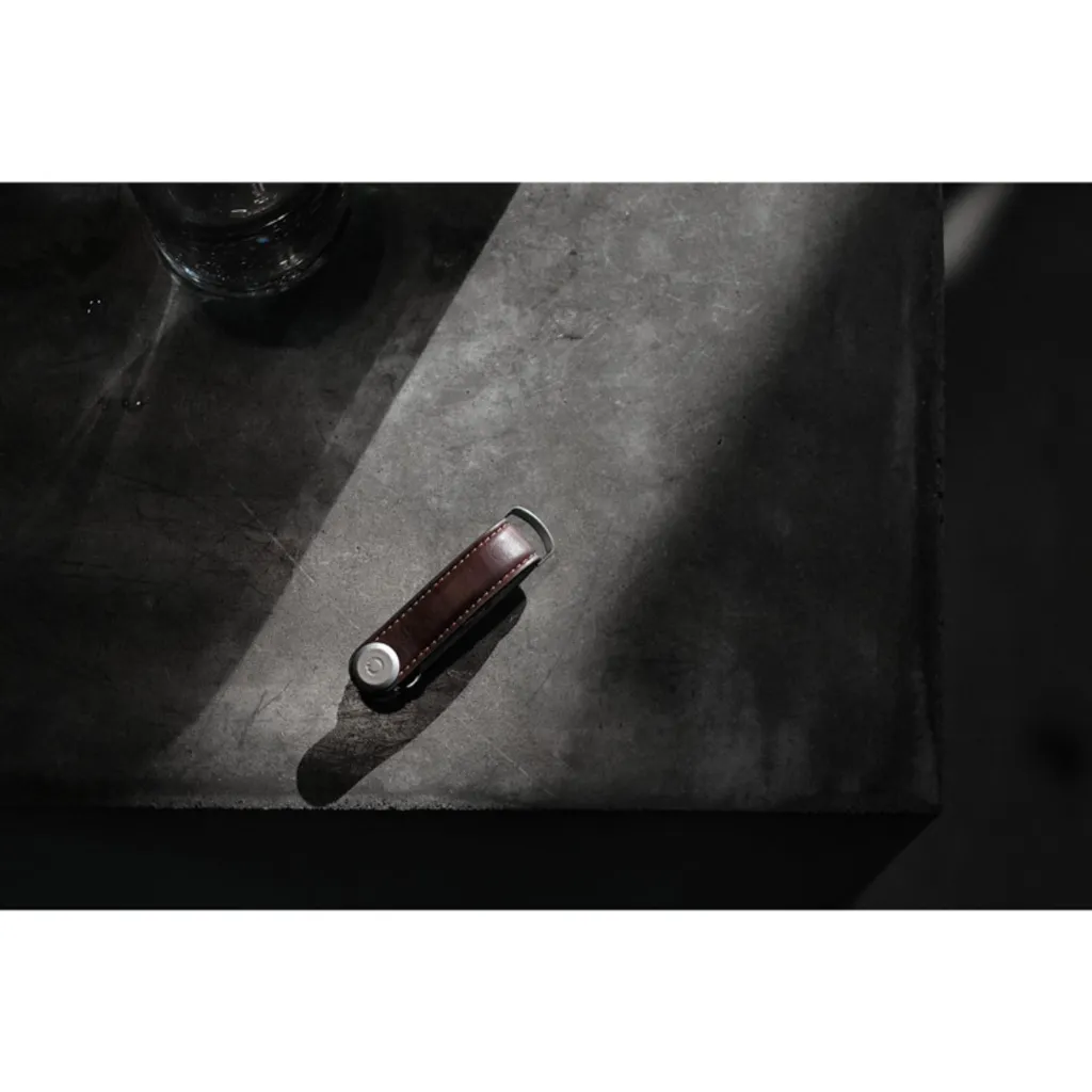 Dites Adieu au Bruit de Clés avec l'Organiseur Orbitkey Cuir Marron Expresso - 6