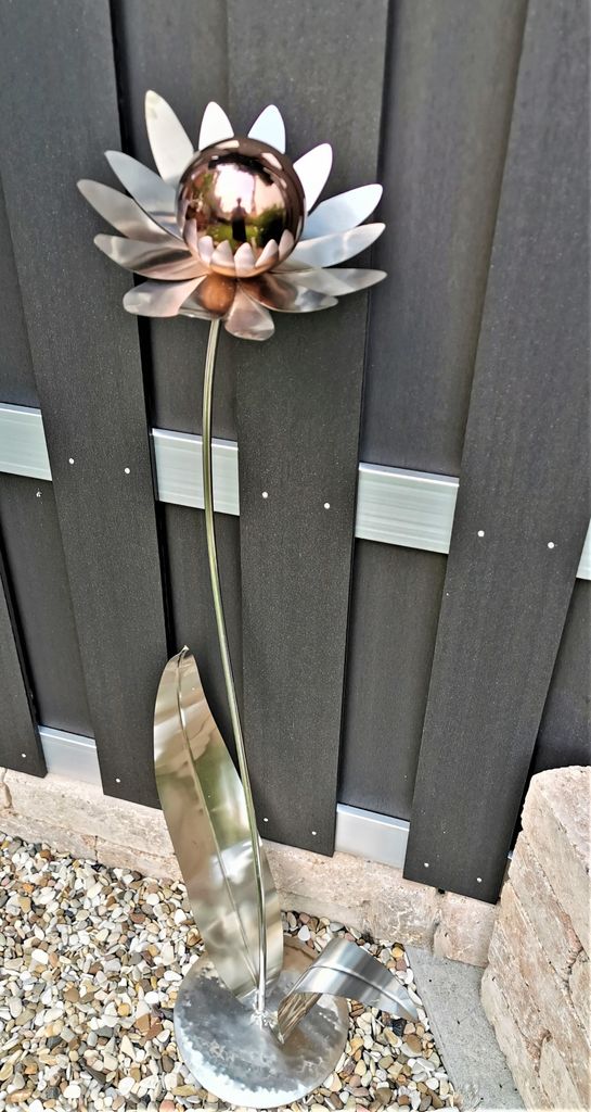 Skulptur Blume Palermo Edelstahl Kugel golden rose poliert 120 cm Dekoration Garten