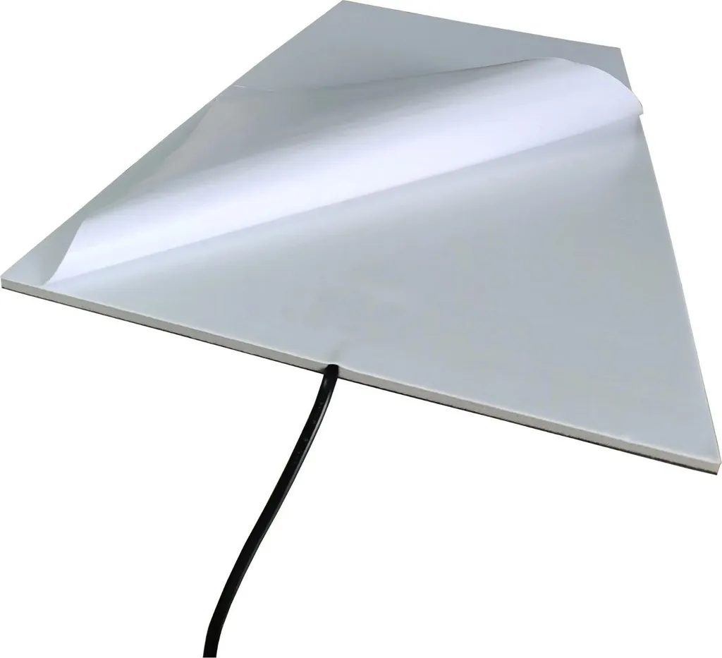 Solution contre le froid au bureau : plaque infrarouge 150W autocollante