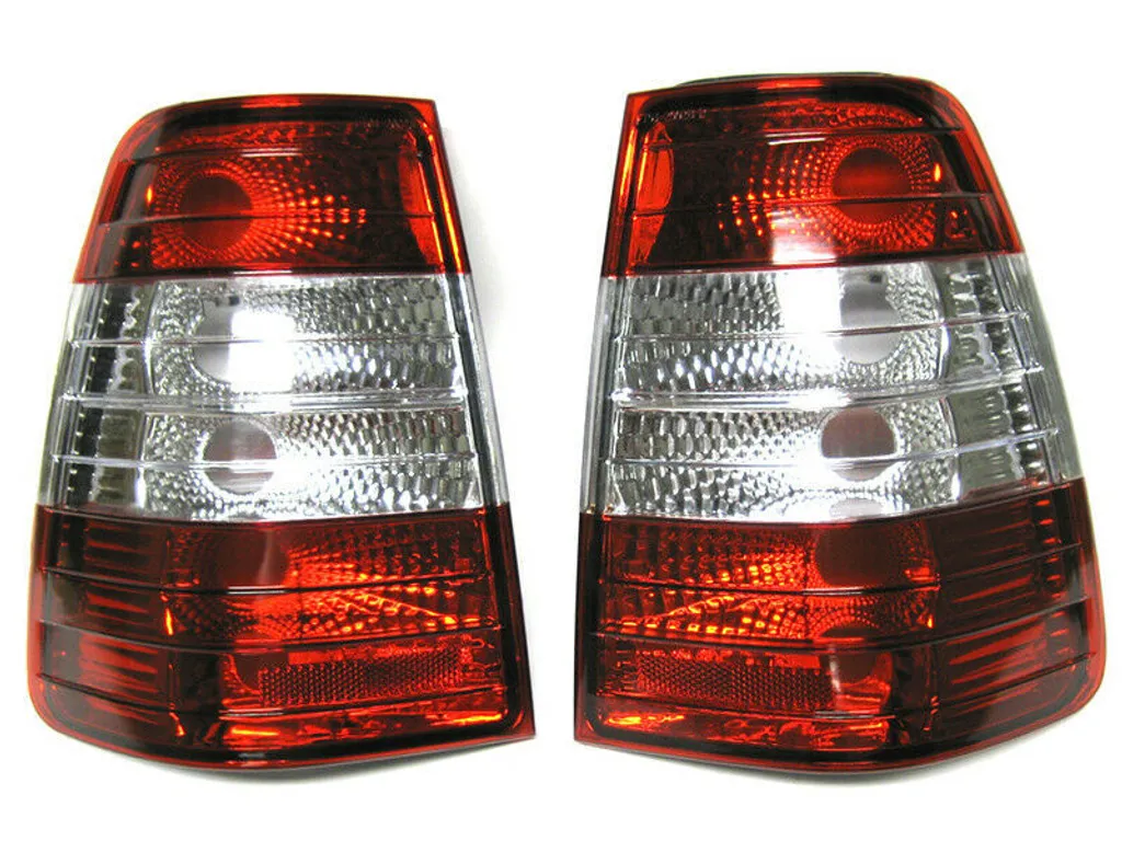 Feux arrière Mercedes S124 T-Model : remplacez vos optiques cassés 84-97