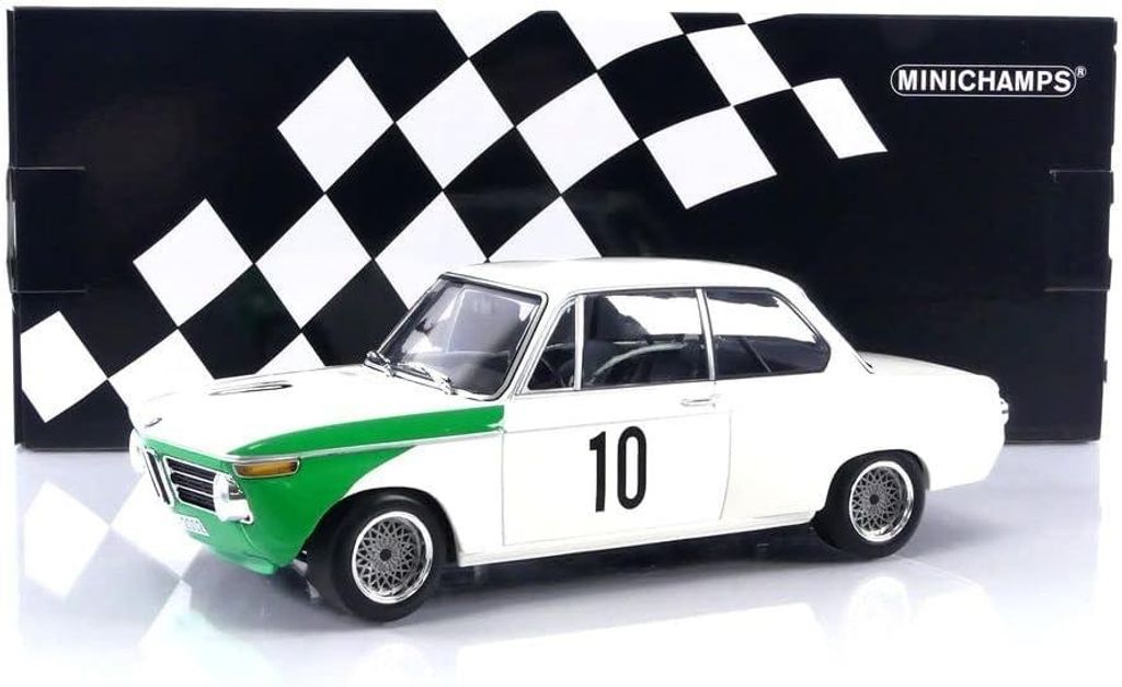 Minichamps 1:18 BMW 2002 TIK - BMW AG - H. HAHNE / D. QUESTER - WINNERS GP DER T