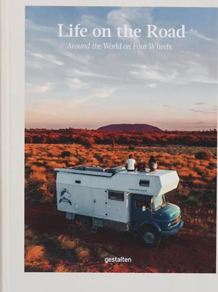 Life on the Road : Journal de Bord pour Road Trip avec Couverture en Cuir