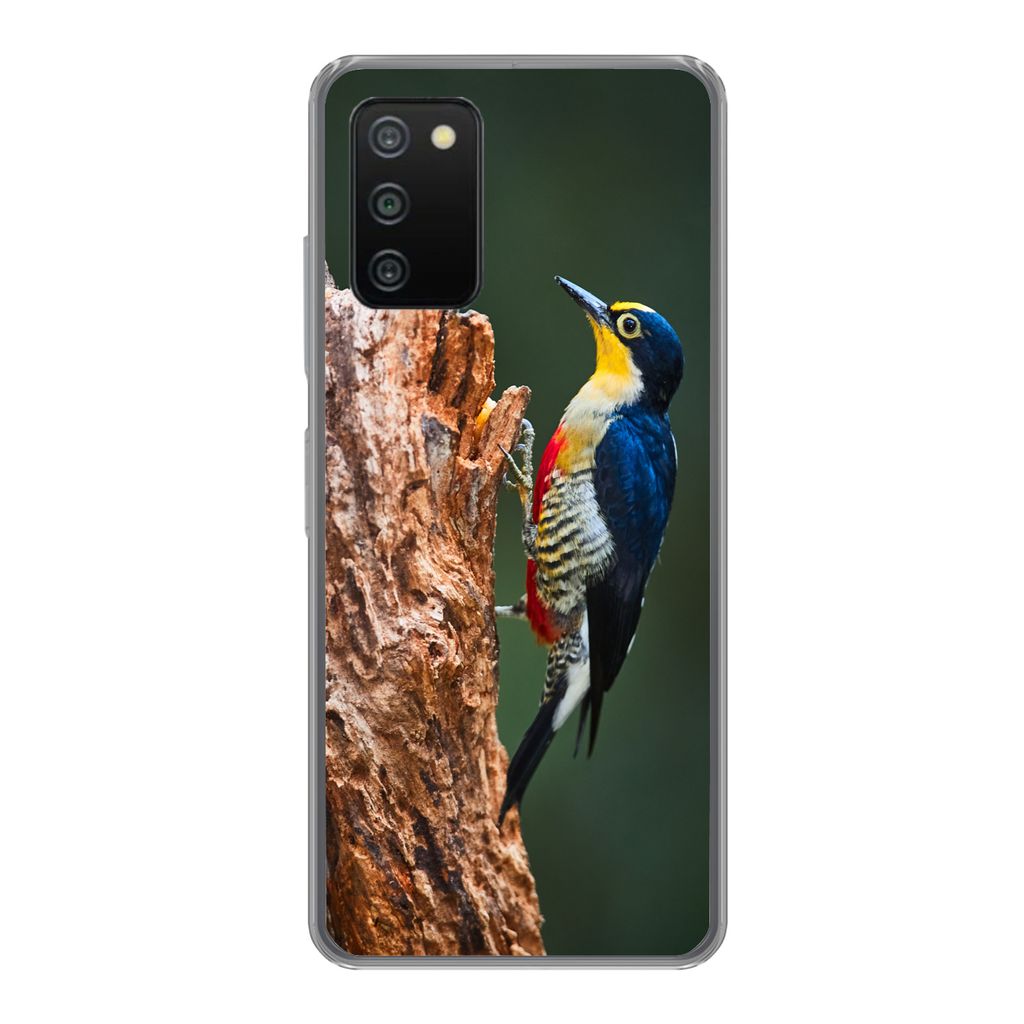 MuchoWow Handyhülle Schutzhülle Hülle für Samsung Galaxy A03s Nahaufnahme eines bunten Vogels auf der Seite eines Baumstamms Silikon Softcase...