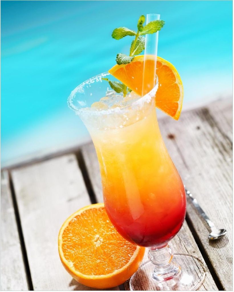 Wallario Poster - Bunter Cocktail am Pool, Kunstdruck Größe: 40 x 50 cm