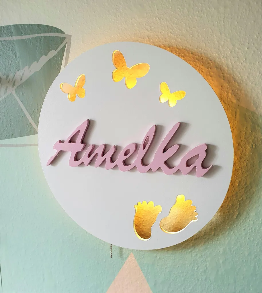 Veilleuse personnalisée prénom Tulajka - Lampe LED en bois et verre